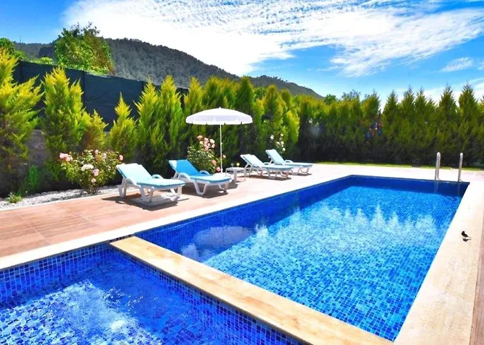 Vilă Kayakoey 4 Bedroom With Private Pool Fethiye