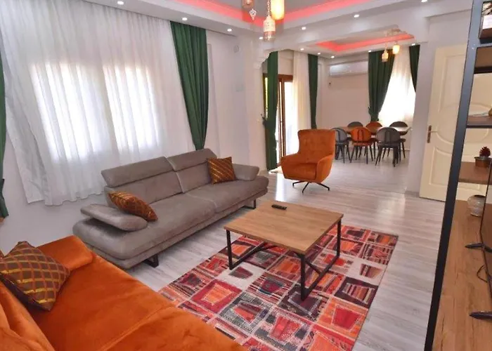 Kayakoey 4 Bedroom With Private Pool فيلة